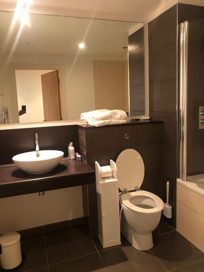 Lovely Serviced Apartment 2Min 2 City Center Manchester Eksteriør bilde